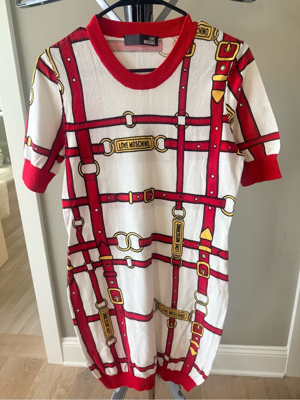 Love Moschino White & Red Belt-Print Short Sleeve Dress